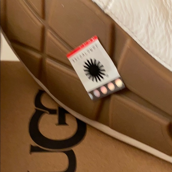 UGG driving shoe - Picture 12 of 14